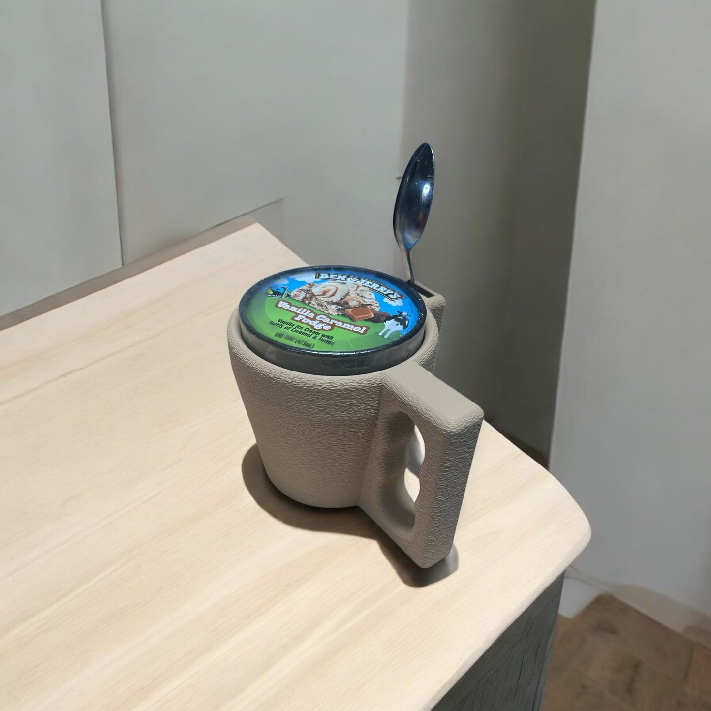 Ice Cream Pint Holder with Spoon Slot